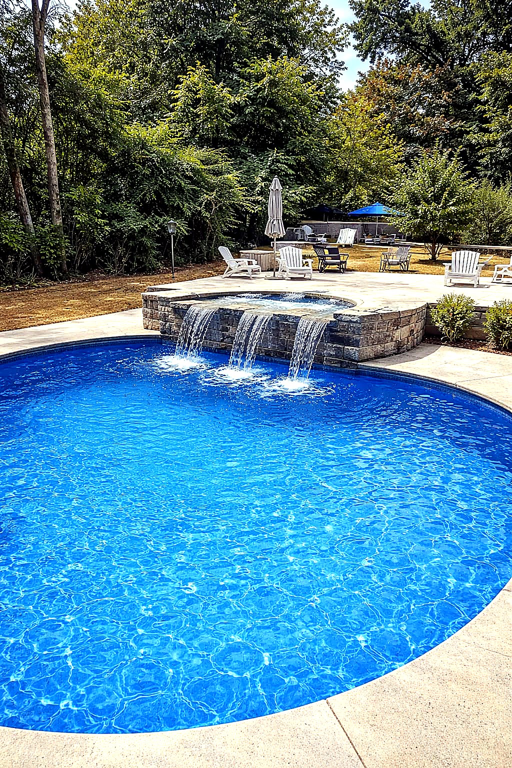 Round pool elevated spa triple waterfall